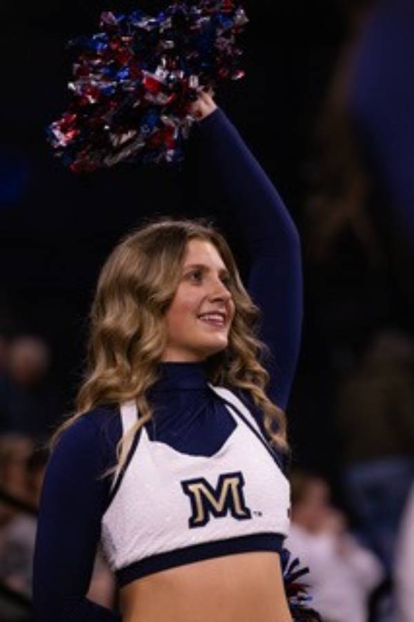 Photo of Lydia Heislin